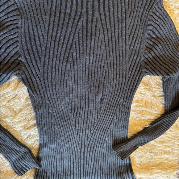 Ophelia Roe sweater dress - Picture 8 of 8